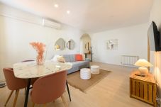 Apartamento em Madrid - Piso de dos dormitorios-Terraza y balcón en Madrid. Temporal