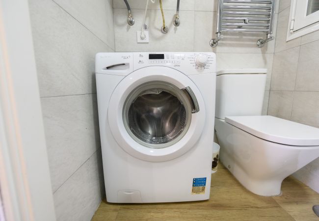 Estúdio em Madrid - Estudio con balcón – Todo lo que necesitas para una estancia perfecta en Madrid. Temporal Estúdio em Madrid - Estudio con balcón – Todo lo que necesitas para una estancia perfecta en Madrid. Temporal