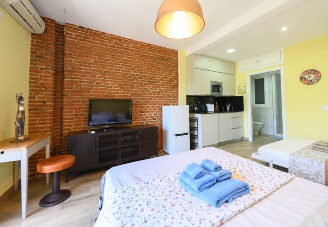 Estúdio em Madrid - Estudio con balcón – Todo lo que necesitas para una estancia perfecta en Madrid. Temporal Estúdio em Madrid - Estudio con balcón – Todo lo que necesitas para una estancia perfecta en Madrid. Temporal