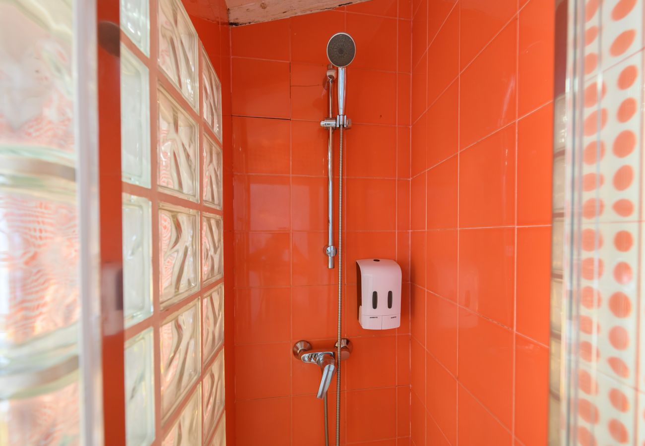 Apartamento em Madrid - Piso tipo loft de 1 dormitorio en el centro de Madrid. Temporal Apartamento em Madrid - Piso tipo loft de 1 dormitorio en el centro de Madrid. Temporal