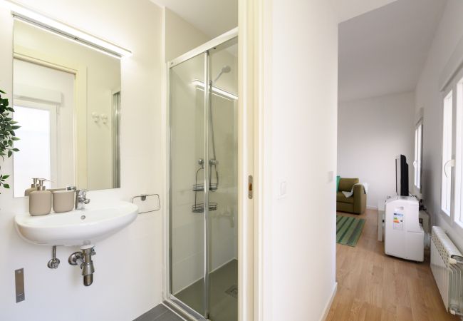 Apartamento em Madrid - Piso de 1 Dormitorio en Chamartín-Madrid, Ideal para Parejas o Profesionales. Temporal Apartamento em Madrid - Piso de 1 Dormitorio en Chamartín-Madrid, Ideal para Parejas o Profesionales. Temporal