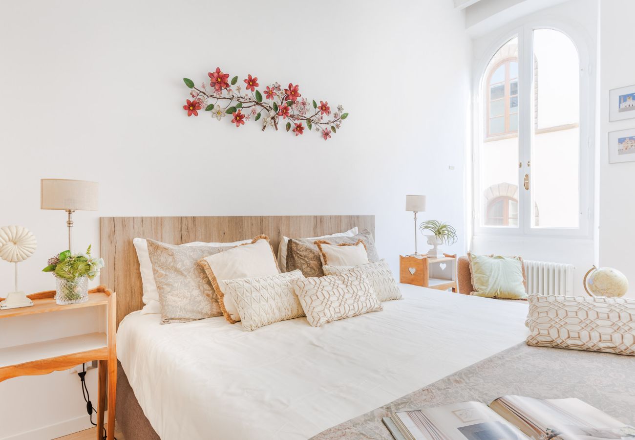 Apartamento em Lucca - Smart and Convenient Fully Air Conditioned Apartment  Apartamento em Lucca - Smart and Convenient Fully Air Conditioned Apartment