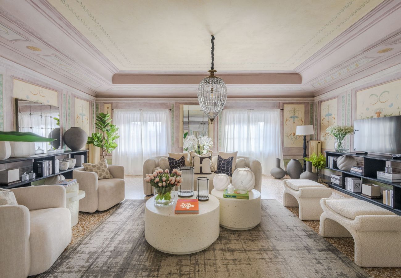 Apartamento em Lucca - Luxury 4 bedrooms 4 bathrooms Penthouse with Terrace and Elevator