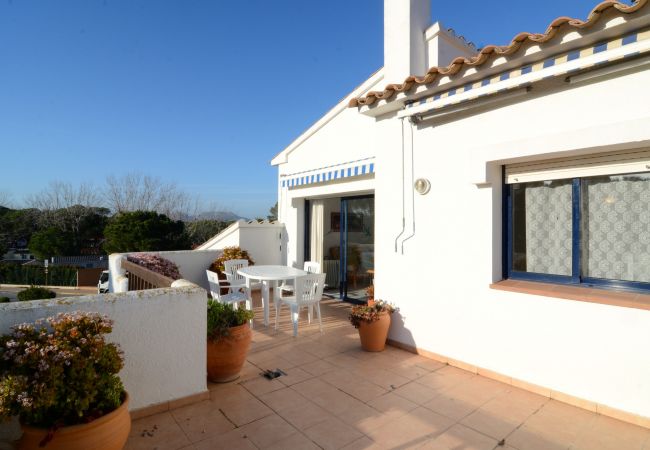 Apartment in Pals - NAUTIC GOLF A 303 Apartment in Pals - NAUTIC GOLF A 303