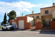 Townhouse in Estartit - MONTSENY 3