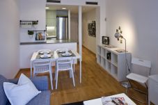 Apartment in Barcelona - Excellent!Centric, Terrace and Wifi-0-Dormitorios