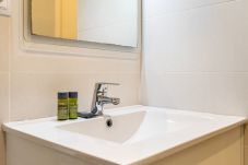 Apartment in Barcelona - Roger 32 2-1