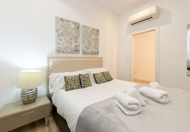 Apartment in Madrid - Apartment Madrid Downtown Puerta del Sol M (PRE2A) Apartment in Madrid - Apartment Madrid Downtown Puerta del Sol M (PRE2A)