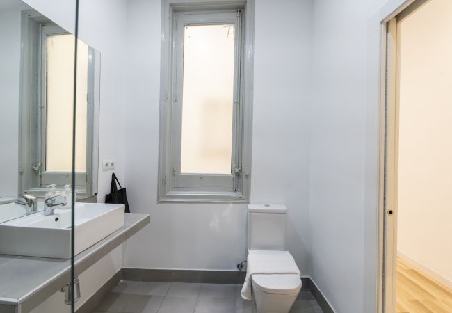 Apartment in Madrid - Apartment Madrid Downtown Puerta del Sol M (PRE2A) Apartment in Madrid - Apartment Madrid Downtown Puerta del Sol M (PRE2A)