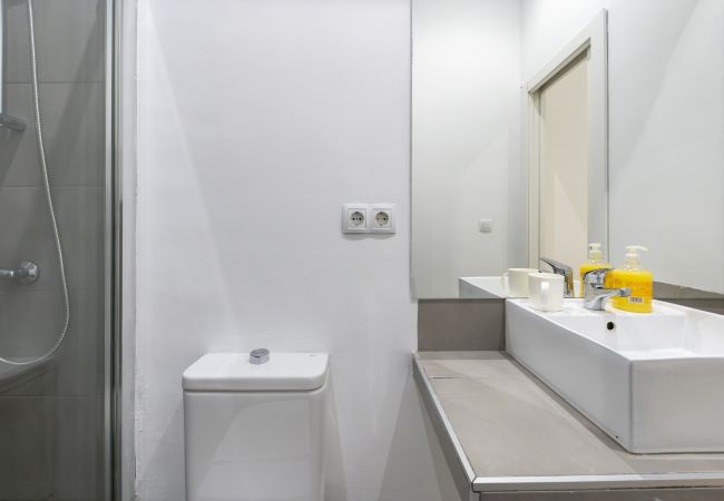 Apartment in Madrid - Apartment Madrid Downtown Puerta del Sol M (PRE2A) Apartment in Madrid - Apartment Madrid Downtown Puerta del Sol M (PRE2A)