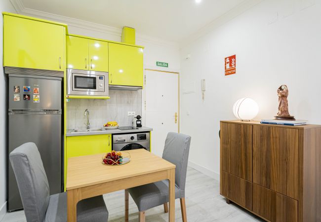 Apartment in Madrid - CUTE Apartment Downtown Madrid Centro Bilbao M (EGU4) Apartment in Madrid - CUTE Apartment Downtown Madrid Centro Bilbao M (EGU4)
