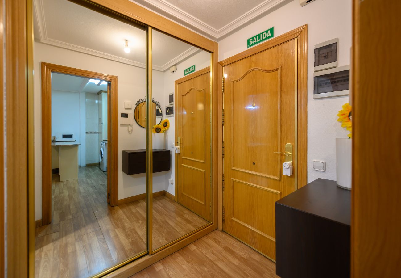 Apartment in Madrid - Downtown Madrid North Barrio del Pilar. Tempory Apartment in Madrid - Downtown Madrid North Barrio del Pilar. Tempory