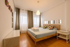 Apartment in Madrid - Downtown Madrid North Barrio del Pilar M (SAR28)