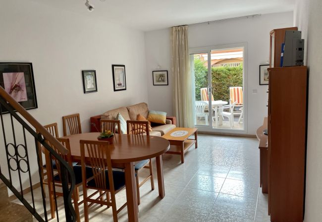 House in Estartit - TARRACO 20 (MARCEL.LI AUDIVERT) House in Estartit - TARRACO 20 (MARCEL.LI AUDIVERT)