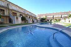 Apartment in Cambrils - Calaveras: 50m Cambrils beach-2 Terraces-2 Pools-Free Air conditionning