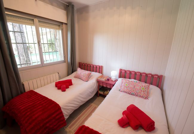 Chalet in Manzanares el Real - Urbanización La Ponderosa Chalet in Manzanares el Real - Urbanización La Ponderosa