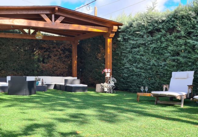 Chalet in Manzanares el Real - Urbanización La Ponderosa Chalet in Manzanares el Real - Urbanización La Ponderosa