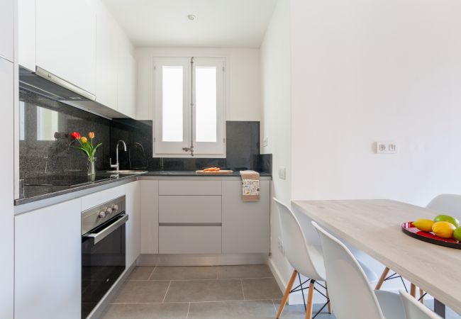 Apartment in Barcelona - Family DELUXE great flat with terrace, kids pool in Barcelona center Apartment in Barcelona - Family DELUXE great flat with terrace, kids pool in Barcelona center