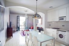 Apartment in Barcelona - VILADOMAT, large, comfortable, lightly, cute and silent flat in Eixample, Barcelona center