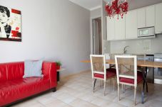 Apartment in Barcelona - SANT ANTONI, nice, silent and central located vacation rentals in Barcelona