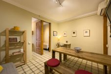 Apartment in Barcelona - GRACIA BONAVISTA, great restored apartment for rent in Barcelona center