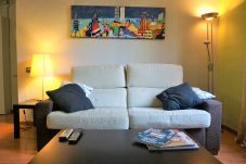 Apartment in Barcelona - PLAZA ESPAÑA & MONTJUÏC, cute flat for rent by days in Barcelona center