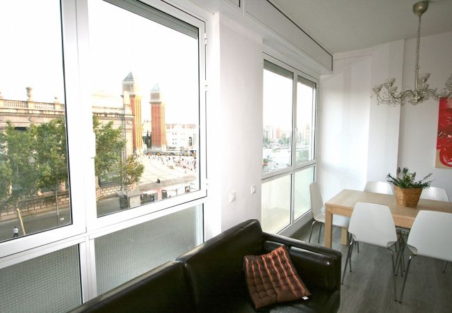  in Barcelona - PLAZA ESPAÑA DELUXE & FIRA, nice, cute ,large and sunny light flat for rent by days in Barcelona, Plaza España.