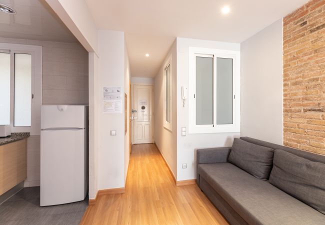 Apartment in Barcelona - Cute restored flat for rent with private terrace in Barcelona center, Gracia Apartment in Barcelona - Cute restored flat for rent with private terrace in Barcelona center, Gracia