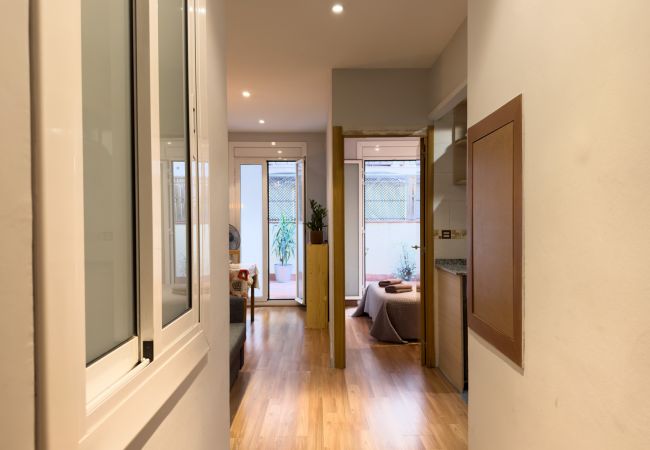 Apartment in Barcelona - Cute restored flat for rent with private terrace in Barcelona center, Gracia Apartment in Barcelona - Cute restored flat for rent with private terrace in Barcelona center, Gracia