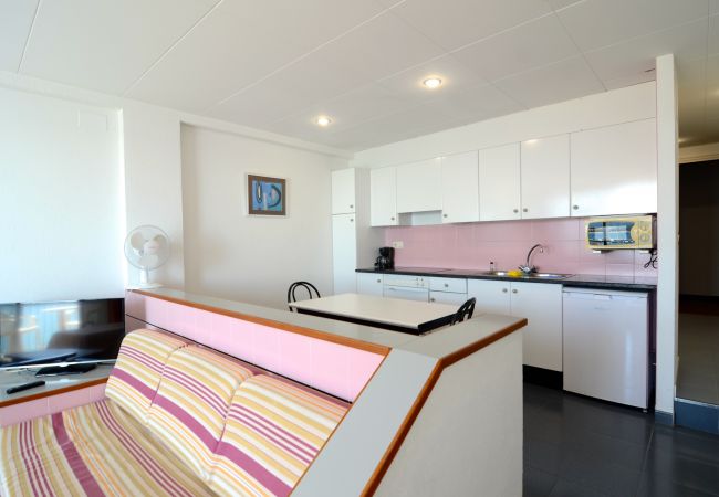 Studio in Estartit - NAUTIC ESTUDI BX-2 Studio in Estartit - NAUTIC ESTUDI BX-2