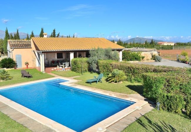 Country house in Muro - Sant Vicenç 022 traditional finca with private pool, spacious garden and WiFi Country house in Muro - Sant Vicenç 022 traditional finca with private pool, spacious garden and WiFi
