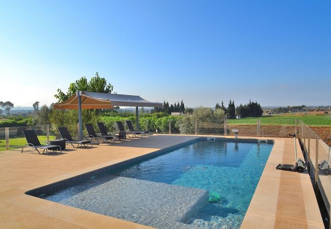 Country house in Muro - Son Sastre 024 luxurious villa with large swimming pool, air conditioning, garden and terrace Country house in Muro - Son Sastre 024 luxurious villa with large swimming pool, air conditioning, garden and terrace