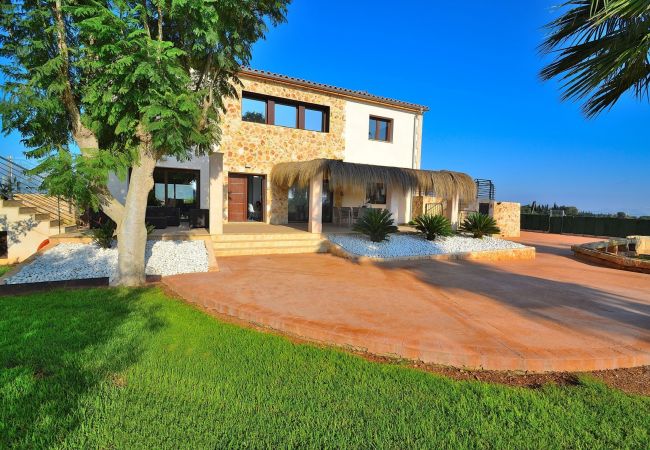 Country house in Muro - Son Sastre 024 luxurious villa with large swimming pool, air conditioning, garden and terrace Country house in Muro - Son Sastre 024 luxurious villa with large swimming pool, air conditioning, garden and terrace