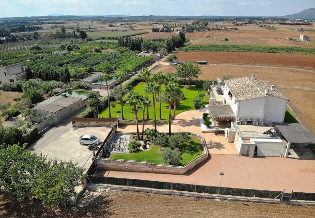 Country house in Muro - Son Sastre 024 luxurious villa with large swimming pool, air conditioning, garden and terrace Country house in Muro - Son Sastre 024 luxurious villa with large swimming pool, air conditioning, garden and terrace