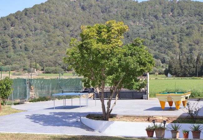 Country house in Sa Pobla - Can Mussol 040 magnificent villa with private swimming pool, large garden, children's area, billiards, ping pong and WiFi. Country house in Sa Pobla - Can Mussol 040 magnificent villa with private swimming pool, large garden, children's area, billiards, ping pong and WiFi.