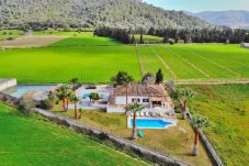 Country house in Sa Pobla - Can Mussol 040 magnificent villa with private swimming pool, large garden, children's area, billiards, ping pong and WiFi.