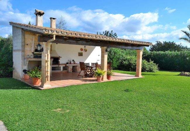 Country house in Pollensa / Pollença - Can Roig Gran 041 magnificent finca with private pool, large barbecue area and WiFi Country house in Pollensa / Pollença - Can Roig Gran 041 magnificent finca with private pool, large barbecue area and WiFi