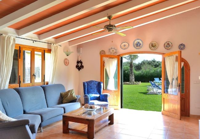 Country house in Pollensa / Pollença - Can Roig Gran 041 magnificent finca with private pool, large barbecue area and WiFi Country house in Pollensa / Pollença - Can Roig Gran 041 magnificent finca with private pool, large barbecue area and WiFi