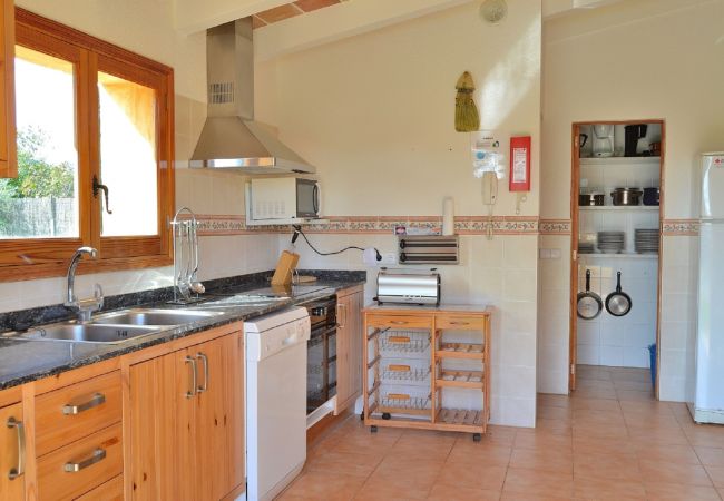 Country house in Pollensa / Pollença - Can Roig Gran 041 magnificent finca with private pool, large barbecue area and WiFi Country house in Pollensa / Pollença - Can Roig Gran 041 magnificent finca with private pool, large barbecue area and WiFi