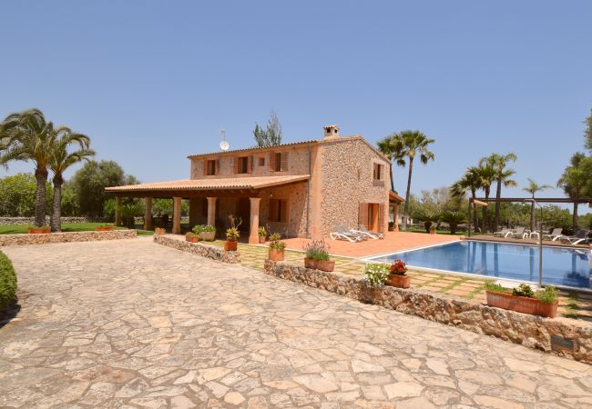 Country house in Muro - Son Auba Gran 043 fantastic villa in the nature, private pool, barbecue and WiFi Country house in Muro - Son Auba Gran 043 fantastic villa in the nature, private pool, barbecue and WiFi