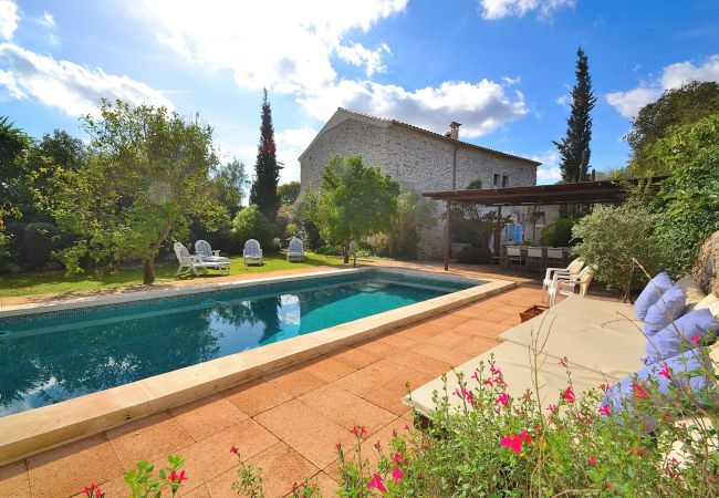Country house in Llubi - Son Barraquer 047 traditional finca with pool and magnificent garden Country house in Llubi - Son Barraquer 047 traditional finca with pool and magnificent garden