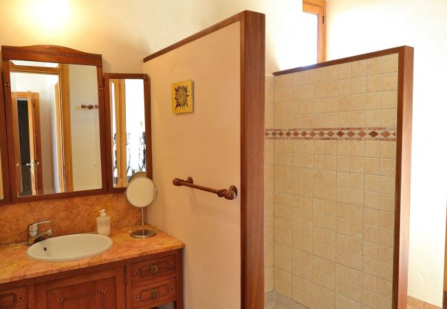 Country house in Llubi - Son Barraquer 047 traditional finca with pool and magnificent garden Country house in Llubi - Son Barraquer 047 traditional finca with pool and magnificent garden