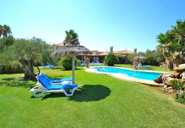 Country house in Muro - Can Gamundí 052 fantastic finca with private swimming pool, playground, air conditioning and barbecue Country house in Muro - Can Gamundí 052 fantastic finca with private swimming pool, playground, air conditioning and barbecue