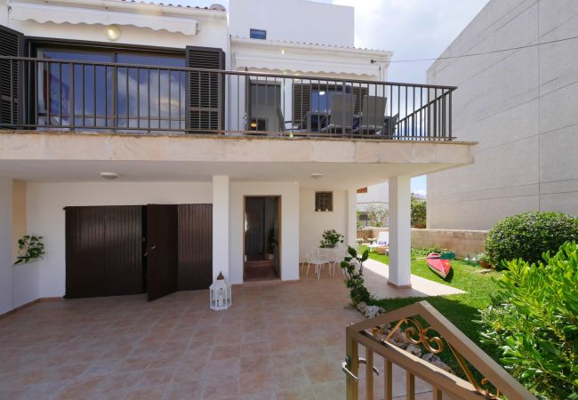 House in Alcúdia - Can Xim 080 fantastic house close to the beach, with terrace, garden, barbecue and WiFi. House in Alcúdia - Can Xim 080 fantastic house close to the beach, with terrace, garden, barbecue and WiFi.