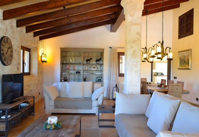 Country house in Buger - Son Costa 065 wonderful finca with private pool, children's area, air conditioning and barbecue Country house in Buger - Son Costa 065 wonderful finca with private pool, children's area, air conditioning and barbecue