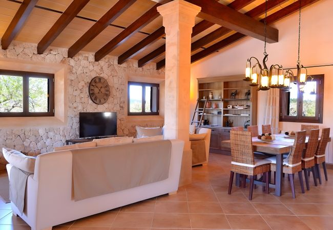 Country house in Buger - Son Costa 065 wonderful finca with private pool, children's area, air conditioning and barbecue Country house in Buger - Son Costa 065 wonderful finca with private pool, children's area, air conditioning and barbecue