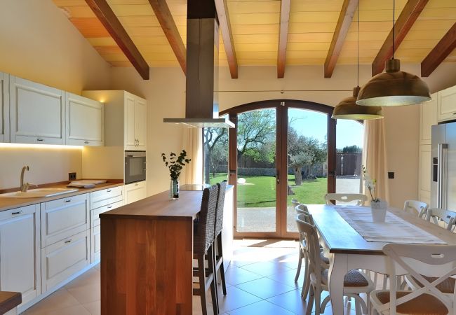 Country house in Buger - Son Costa 065 wonderful finca with private pool, children's area, air conditioning and barbecue Country house in Buger - Son Costa 065 wonderful finca with private pool, children's area, air conditioning and barbecue