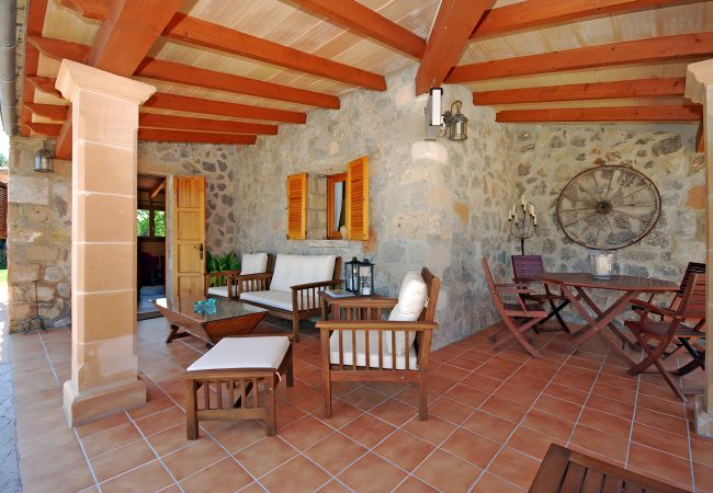 Country house in Alcúdia - Can Roig 113 fantastic finca with private pool, garden, children's area and air-conditioning Country house in Alcúdia - Can Roig 113 fantastic finca with private pool, garden, children's area and air-conditioning