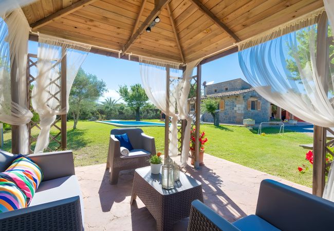 Country house in Alcúdia - Can Roig 113 fantastic finca with private pool, garden, children's area and air-conditioning Country house in Alcúdia - Can Roig 113 fantastic finca with private pool, garden, children's area and air-conditioning