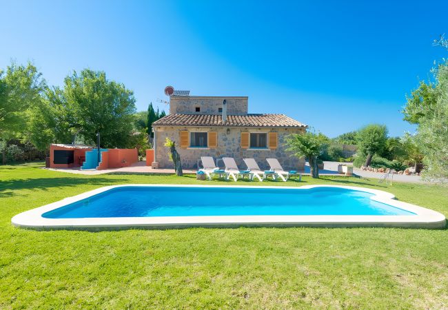 Country house in Alcúdia - Can Roig 113 fantastic finca with private pool, garden, children's area and air-conditioning Country house in Alcúdia - Can Roig 113 fantastic finca with private pool, garden, children's area and air-conditioning